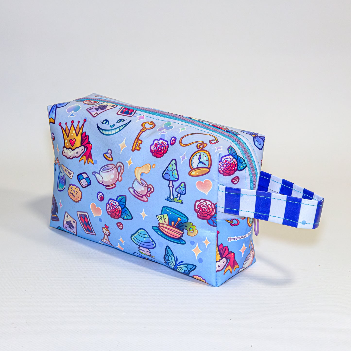 Alice in Wonderland Zipper Pouch